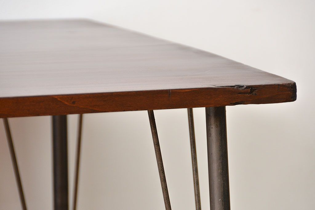 レトロ家具　昭和レトロ　天板一枚板　古材を使った鉄脚テーブル(5)(作業台)