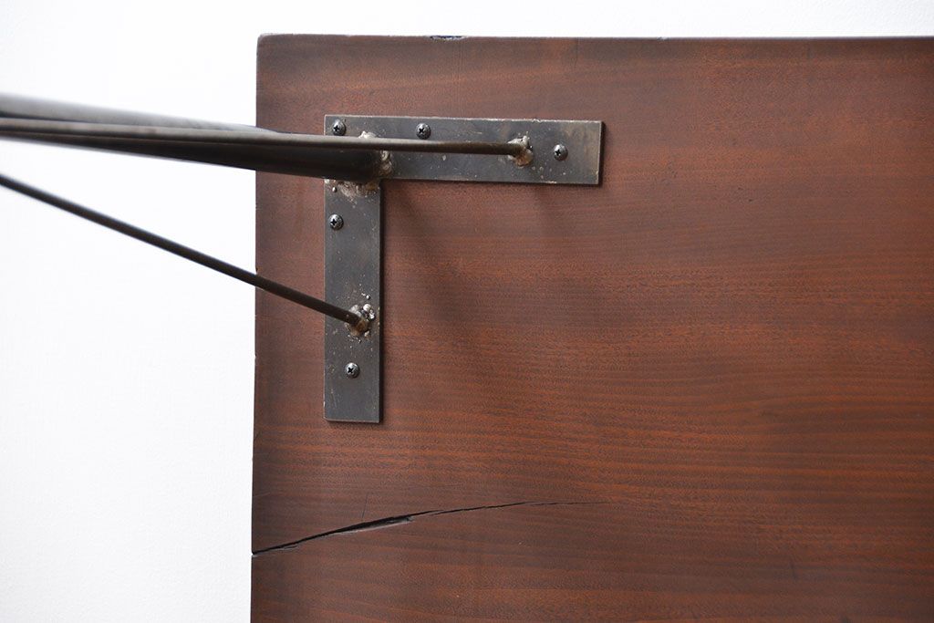 レトロ家具　昭和レトロ　天板一枚板　古材を使った鉄脚テーブル(5)(作業台)