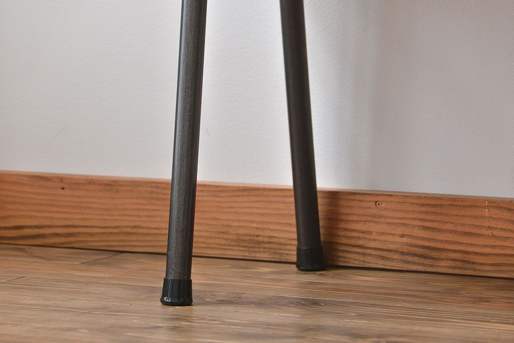 レトロ家具　昭和レトロ 天板一枚板　古材を使った鉄脚ベンチ(1)