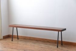 レトロ家具　昭和レトロ 天板一枚板　古材を使った鉄脚ベンチ(2)