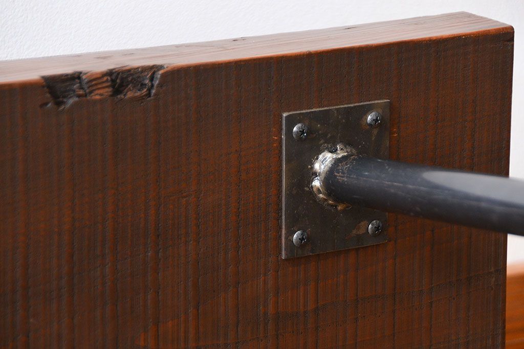 レトロ家具　昭和レトロ 天板一枚板　古材を使った鉄脚ベンチ(2)