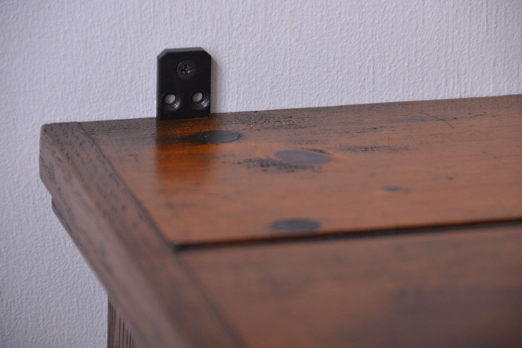 アンティーク家具　イギリスアンティーク 壁掛けカップボード