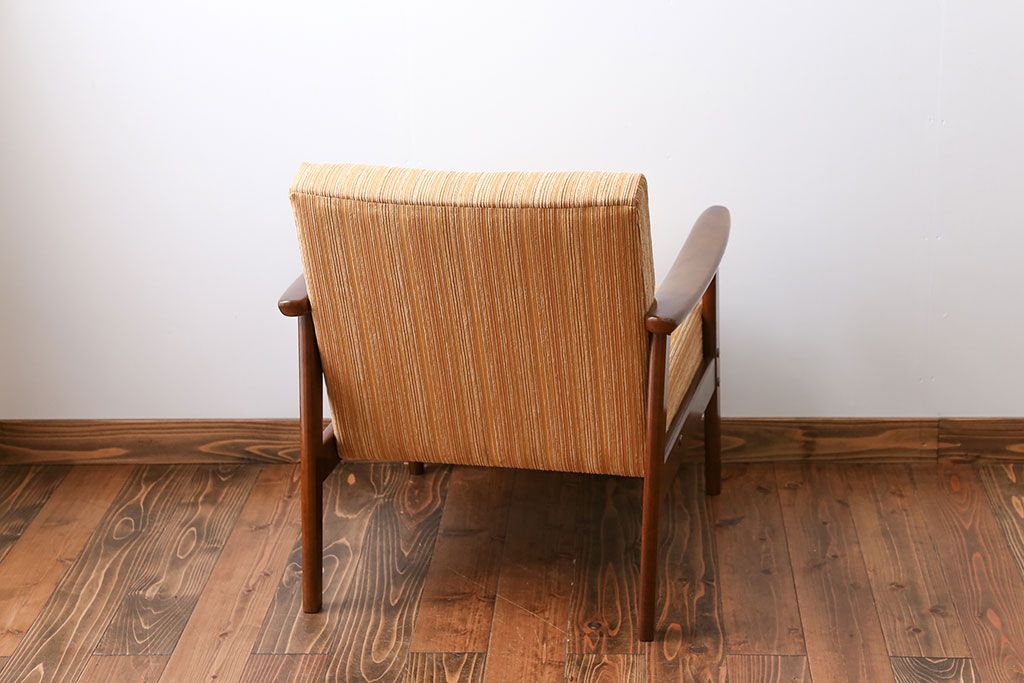 ヴィンテージ家具　1970年代　ビンテージカリモクアームソファ