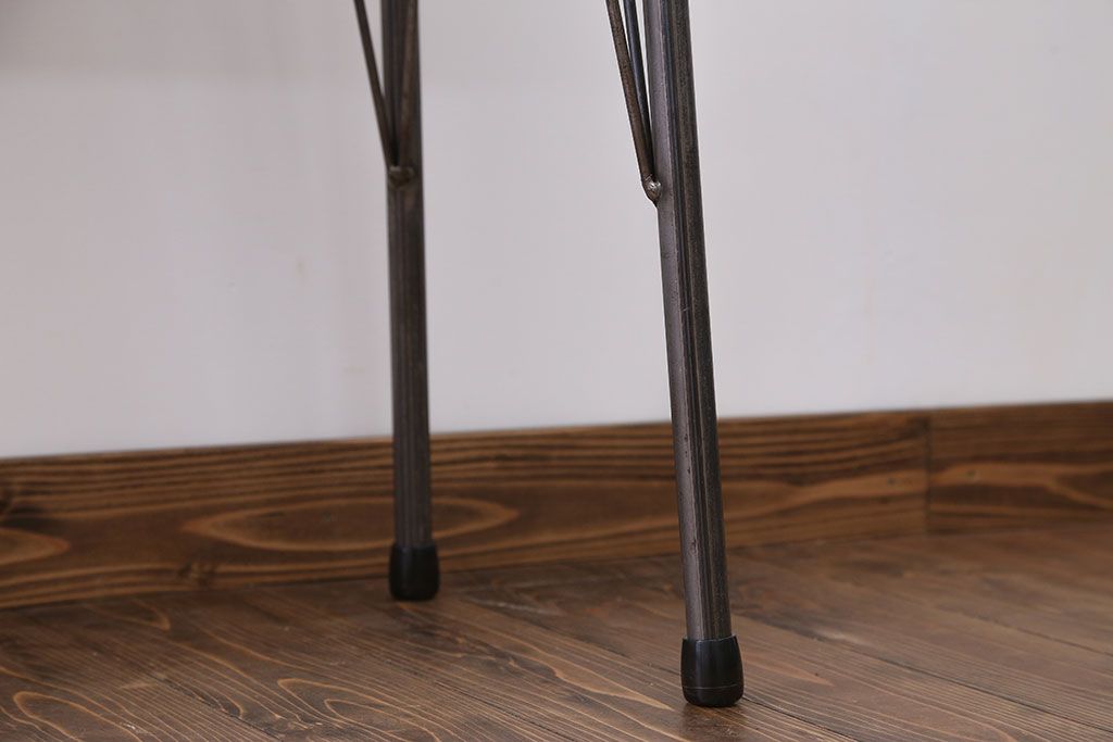 アンティーク家具　天板一枚板　古材を使った鉄脚テーブル(2)