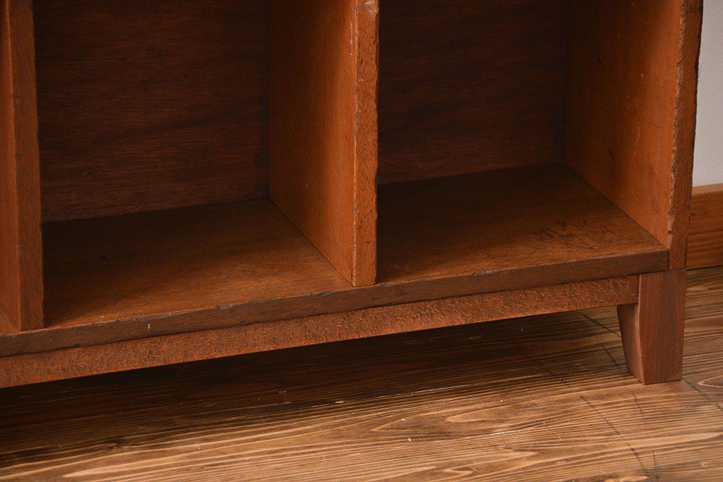 レトロ家具　昭和レトロ　小さなマス目棚(4)