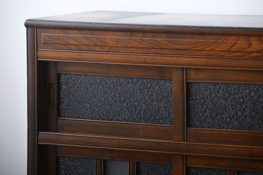 レトロ家具　昭和レトロ　ダイヤガラス入りカップボード