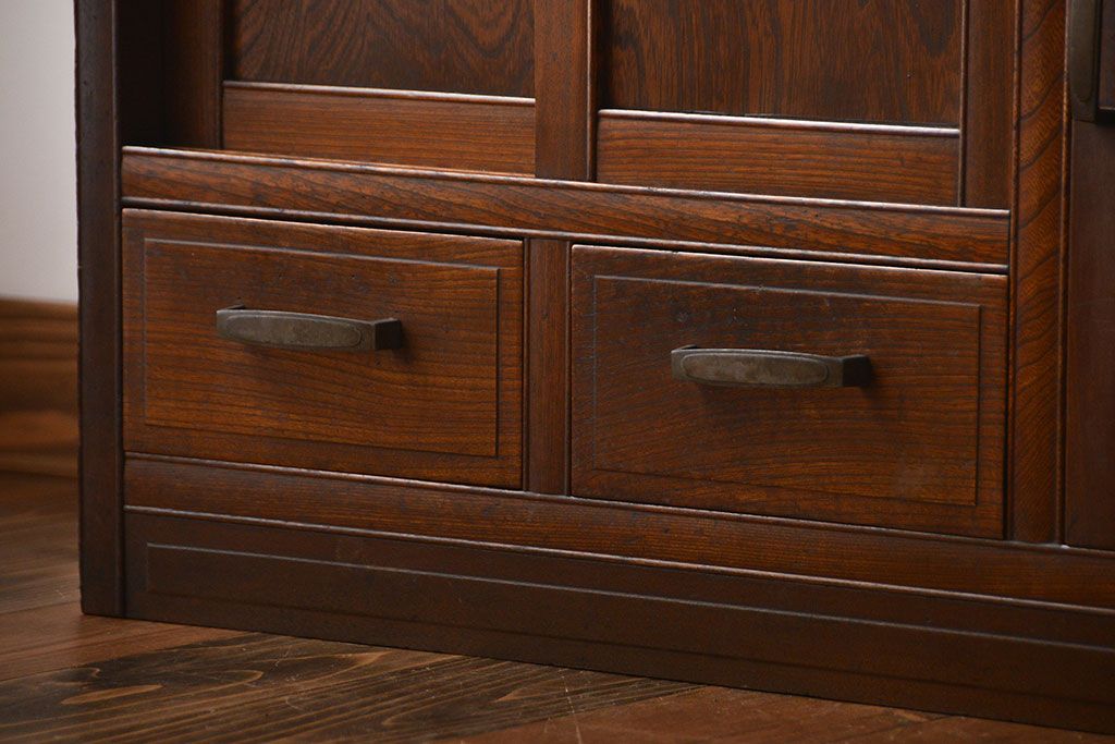レトロ家具　昭和レトロ　ダイヤガラス入りカップボード