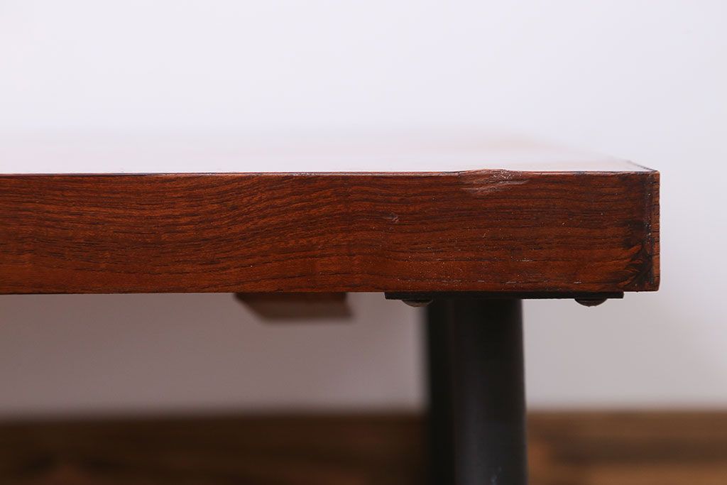 アンティーク家具　古い欅材　漆の綺麗な小さな鉄脚テーブル