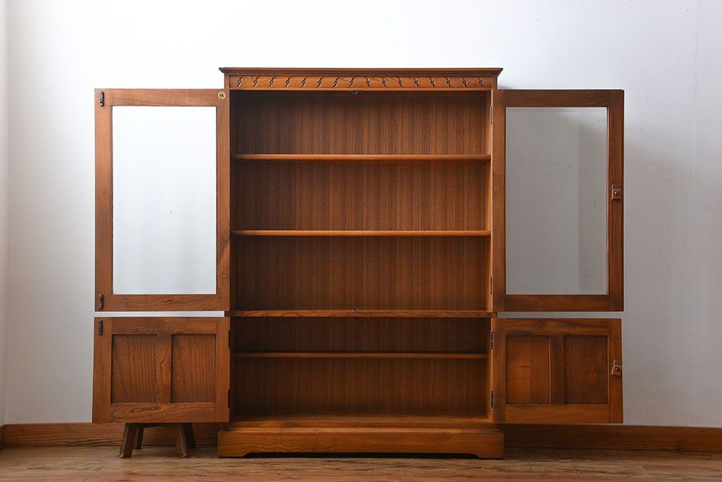 アンティーク家具　イギリスアンティーク　アーコール　カップボード
