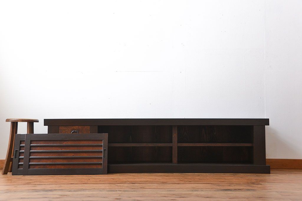 アンティーク家具　古民具・骨董　水屋箪笥ローボード(テレビ台、キャビネット、収納棚)