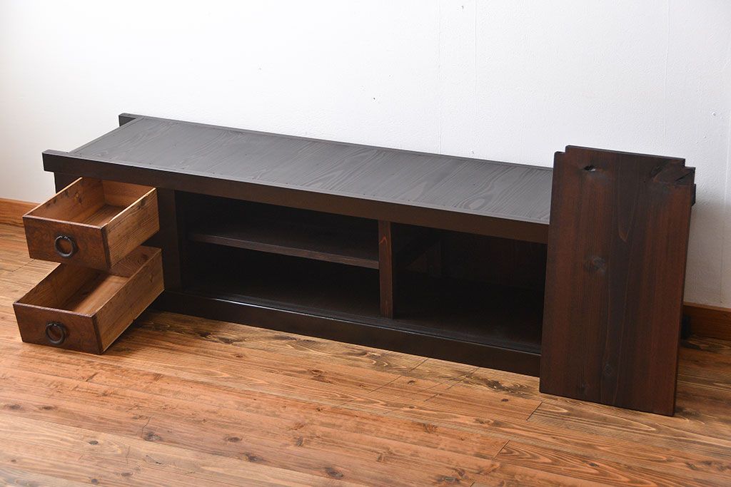 アンティーク家具　古民具・骨董　水屋箪笥ローボード(テレビ台、キャビネット、収納棚)