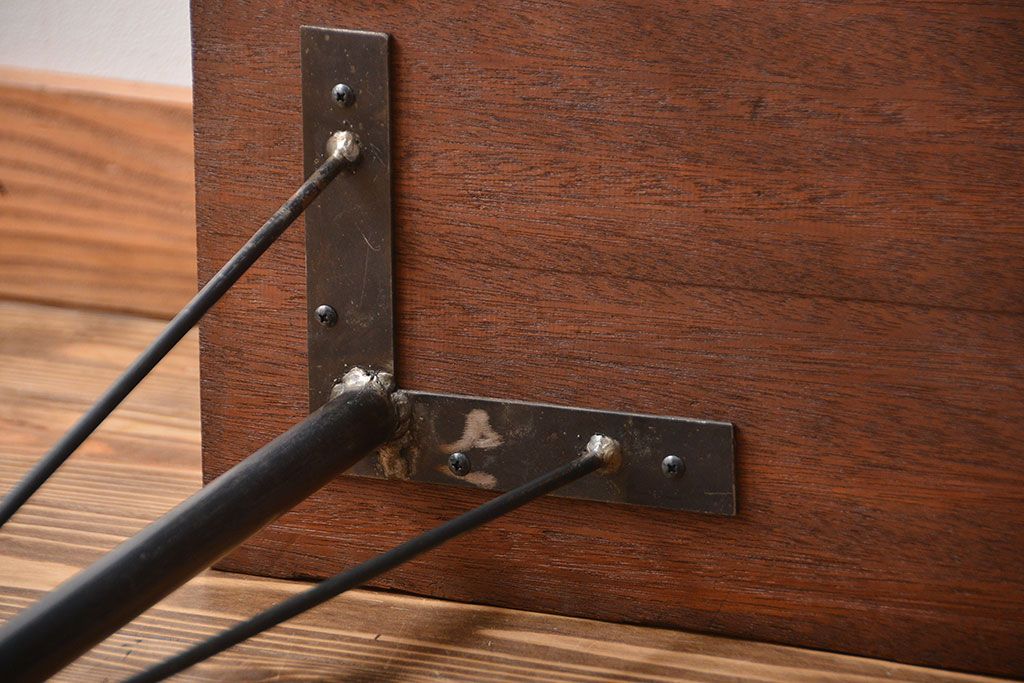 アンティーク家具　アンティーク 天板一枚板 古材を使った鉄脚テーブル(3)