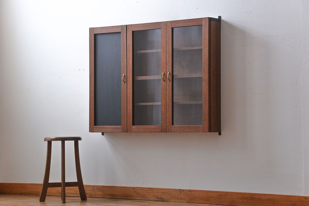 アンティーク家具　黒板付き!お洒落な壁掛けキャビネット