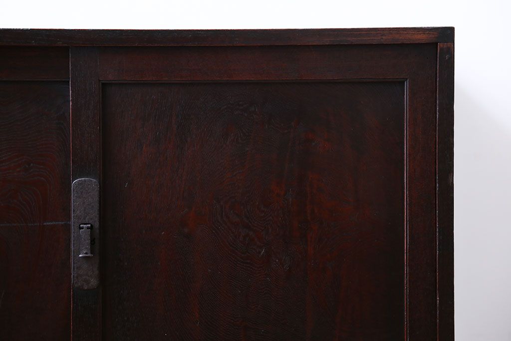 アンティーク家具　古民具・骨董　前面欅材の小振りな帳場箪笥