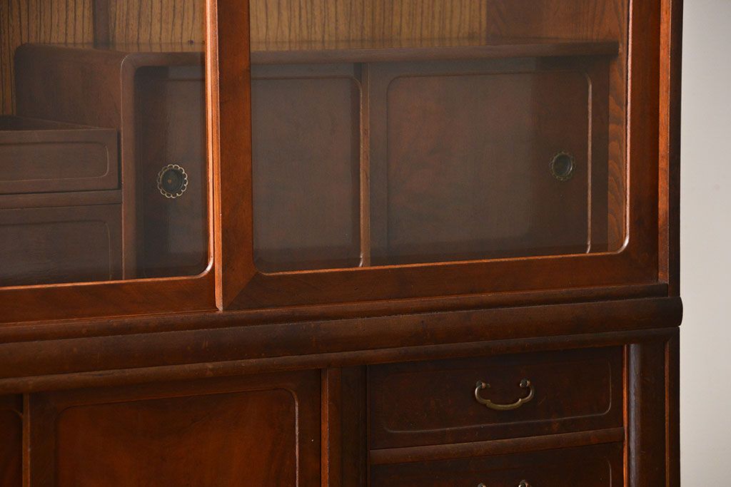 レトロ家具　昭和レトロ　前面桑張りの茶箪笥