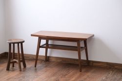 レトロ家具　アンティーク　レトロなセンターテーブル