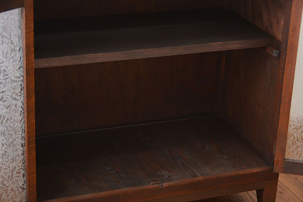 アンティーク家具　アンティーク　前面ナラ材!脚付き収納棚
