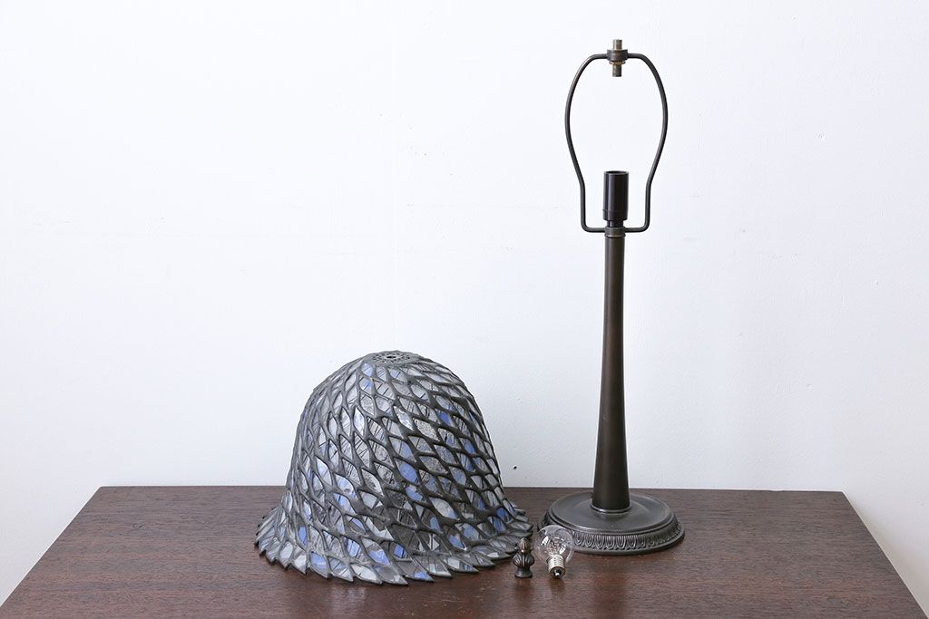 中古　ステンドグラステーブルスタンド照明(定価約10万円)