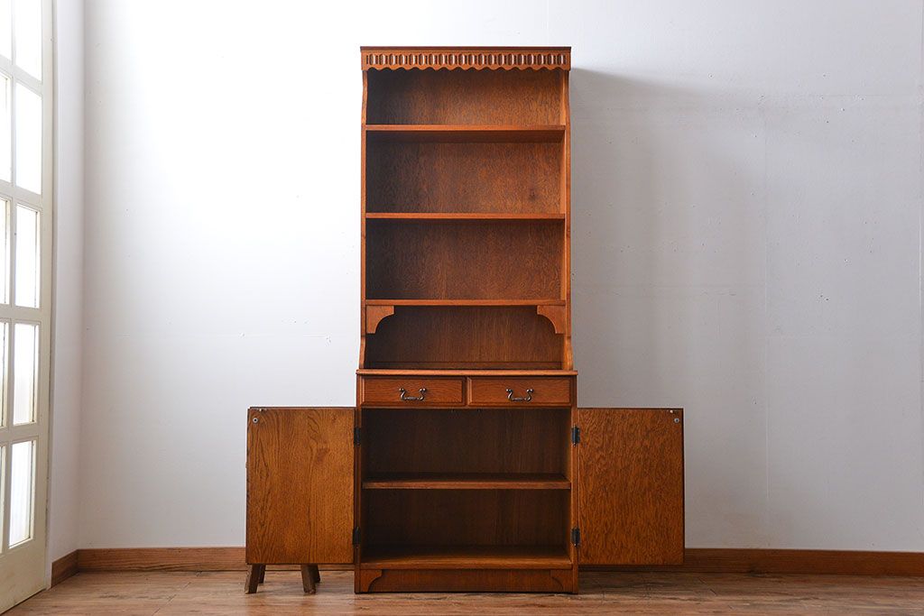 ヴィンテージ家具　イギリスビンテージ　カップボード