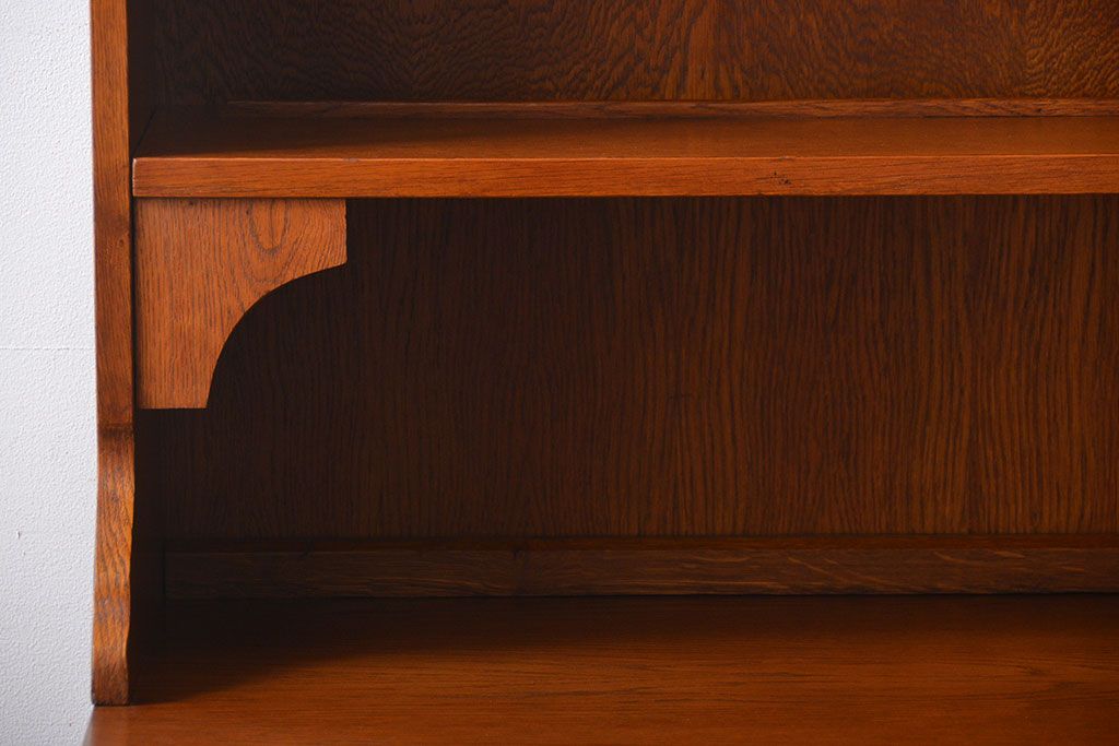 ヴィンテージ家具　イギリスビンテージ　カップボード