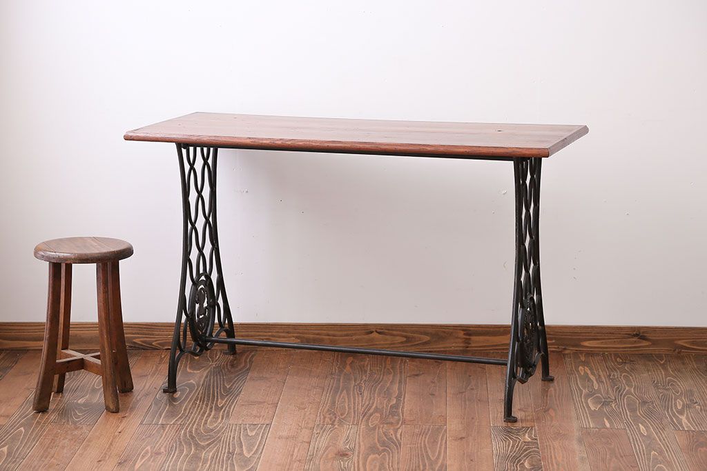 アンティーク家具　アンティーク　シンガー　ミシンテーブル(シンガーミシン、ミシン台)(1)