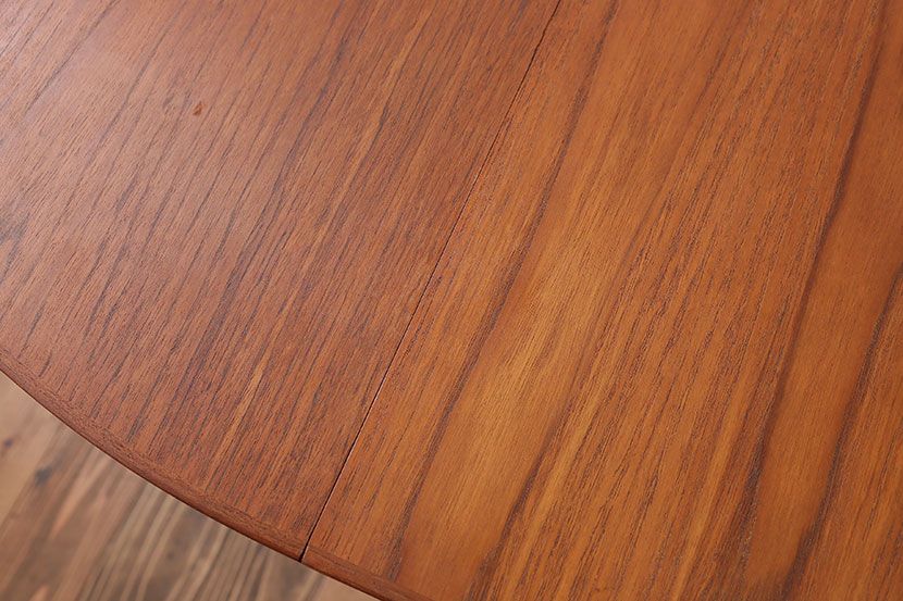 ヴィンテージ家具　北欧ビンテージ　デンマーク製　エクステンションテーブル