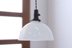昭和レトロ　シンプルでレトロな電笠