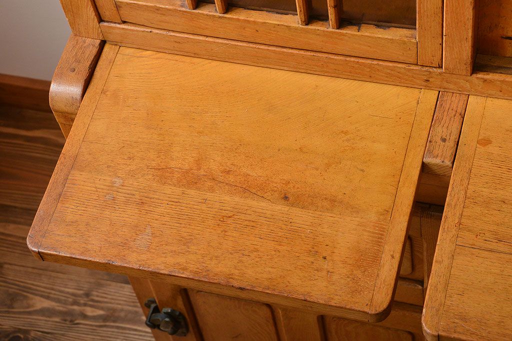 レトロ家具　昭和レトロ　冷蔵庫付き!ナラ材の特大食器棚