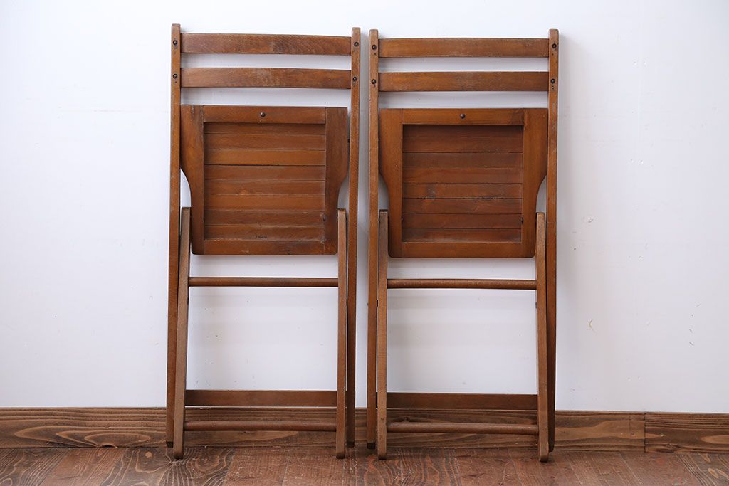 アンティーク家具　イギリスアンティーク　古い木製のフォールディングチェア2脚セット(2)