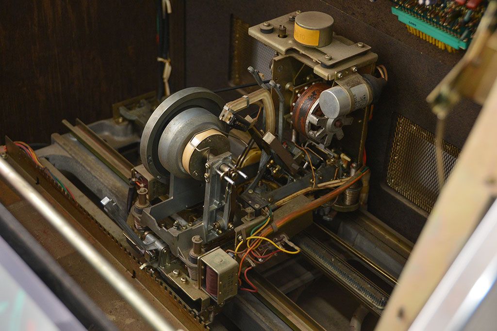 ジャンク品　ビクター(VICTOR)社　ジュークボックス　JB-7200B