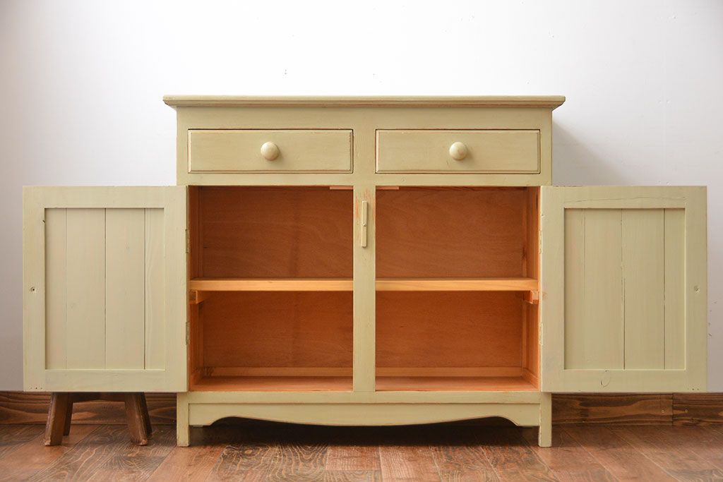 ヴィンテージ家具　イギリスビンテージ　おしゃれなペイントキッチンサイドキャビネット