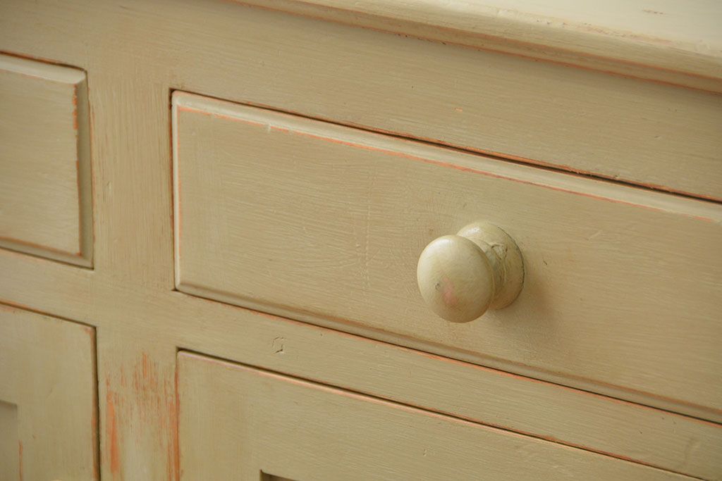 ヴィンテージ家具　イギリスビンテージ　おしゃれなペイントキッチンサイドキャビネット