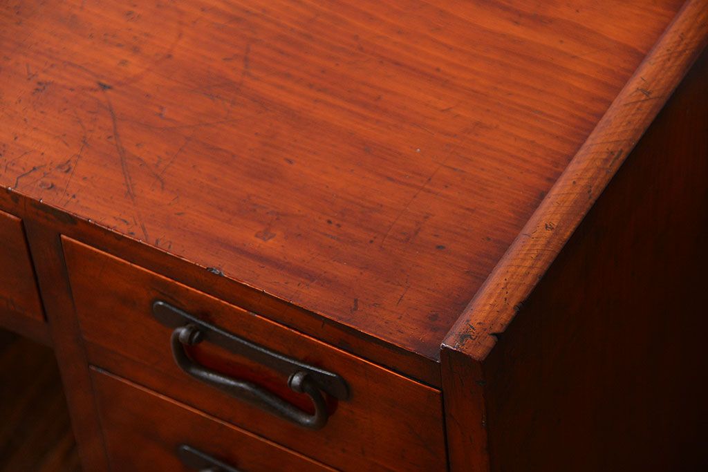 アンティーク家具　古民具・骨董　重厚な金具の漆の綺麗な帳場机