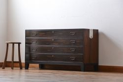 アンティーク家具　アンティーク　前面黒檀材!脚付きローチェスト