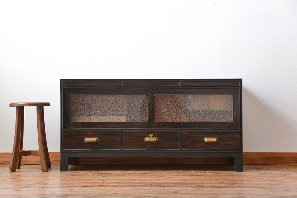 アンティーク家具　アンティーク　前面黒檀材!脚付きローボード