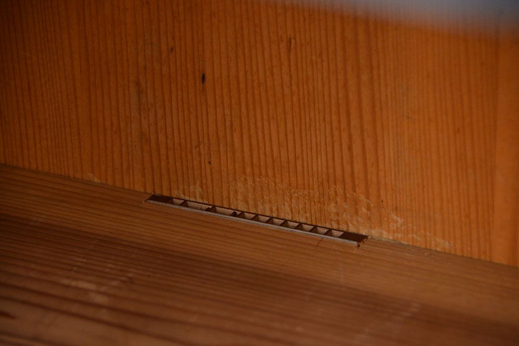 アンティーク家具　アンティーク　前面黒檀材!脚付きローボード