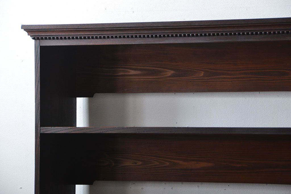 アンティーク家具　和製アンティーク　古い木製の上質な高級本棚