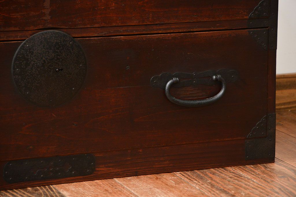 アンティーク家具　和製アンティーク　古い木の味わい深い時代箪笥ローボード(1)