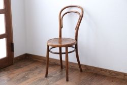 アンティーク家具　イギリスアンティーク　おしゃれなダブルループベントウッドチェア(トーネット・バルーンバック)(2)