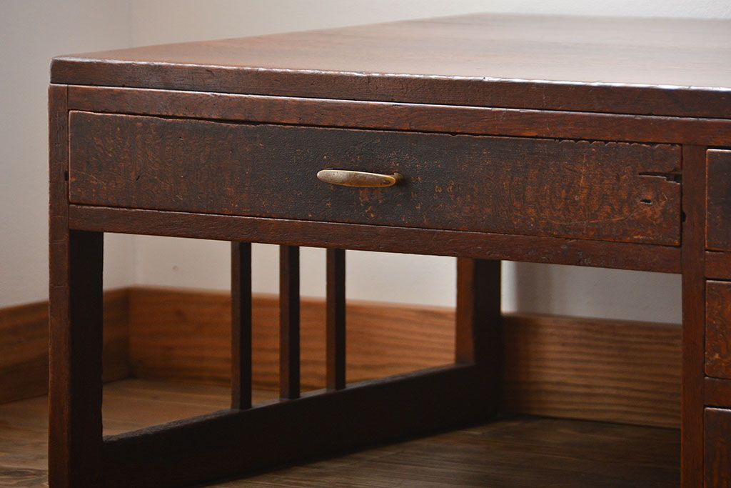 レトロ家具　昭和レトロ　4杯引き出し付き!古い木製のかわいい文机