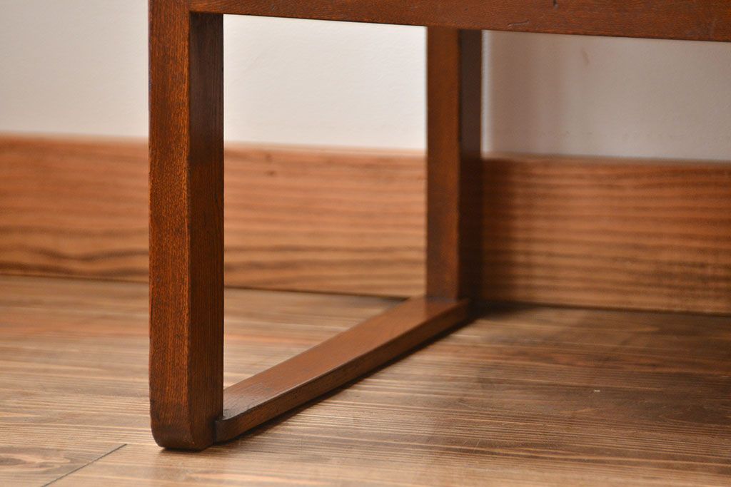 レトロ家具　和製アンティーク　シンプルでレトロな木製な文机