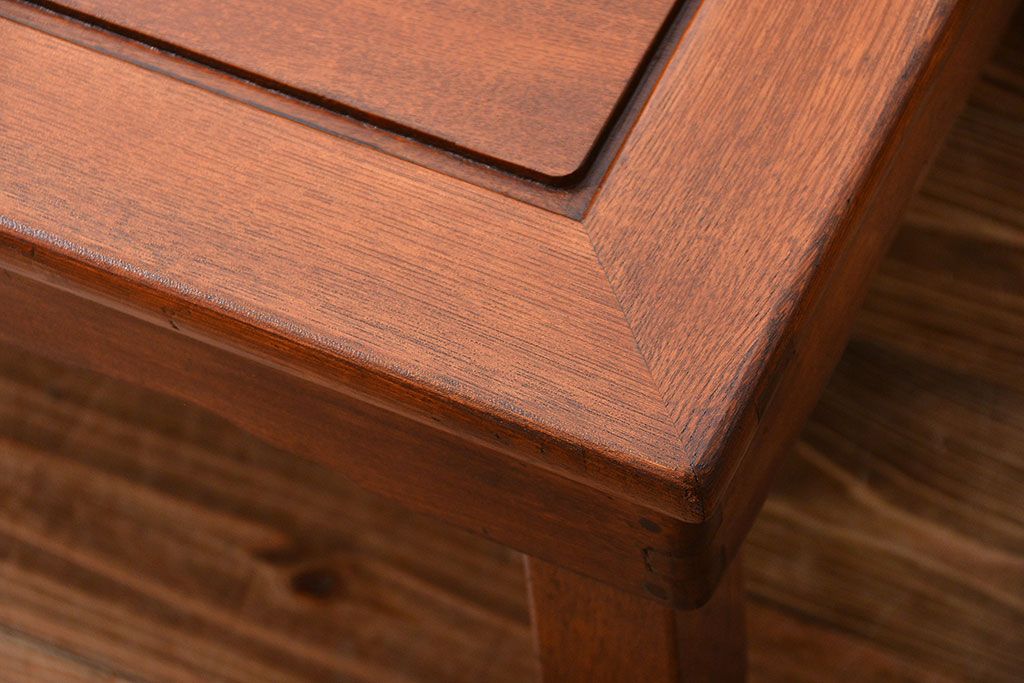 レトロ家具　昭和レトロ　古い木の正方形角ちゃぶ台