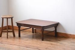 レトロ家具　昭和レトロ　脚のデザインがおしゃれな角ちゃぶ台