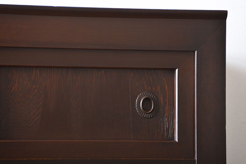 アンティーク家具　古民具・骨董　ガラス引き戸付き!シンプルなアンティーク水屋箪笥