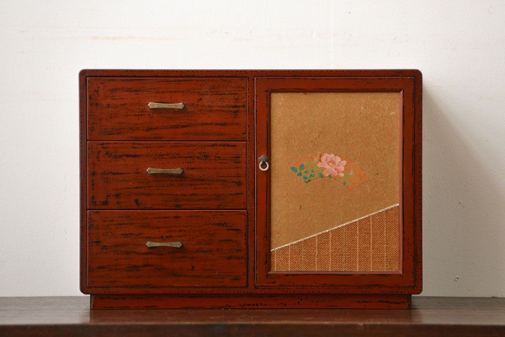レトロ家具　昭和レトロ　古い木製の小さな戸棚付き小引き出し