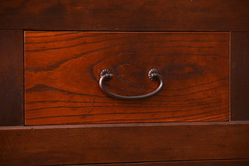 アンティーク家具　和製アンティーク　欅材と檜材の上品な重ね水屋箪笥