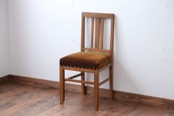 レトロ家具　昭和レトロ　ナチュラルな古い木製のアンティークチェア