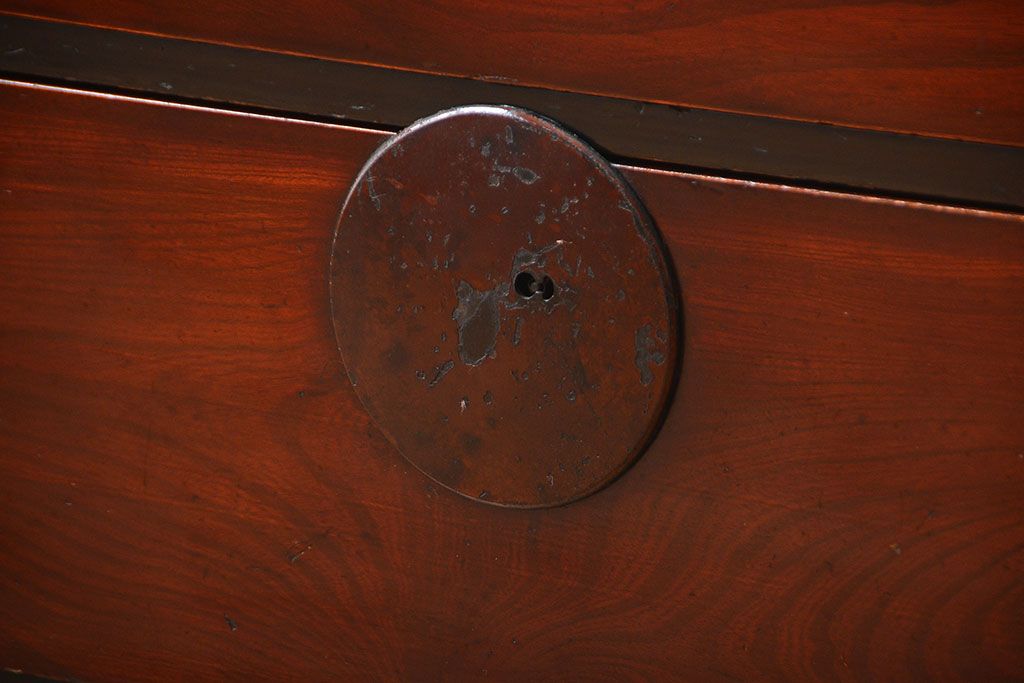 アンティーク家具　古民具・骨董　漆が美しいアンティーク時代箪笥ローボード(1)