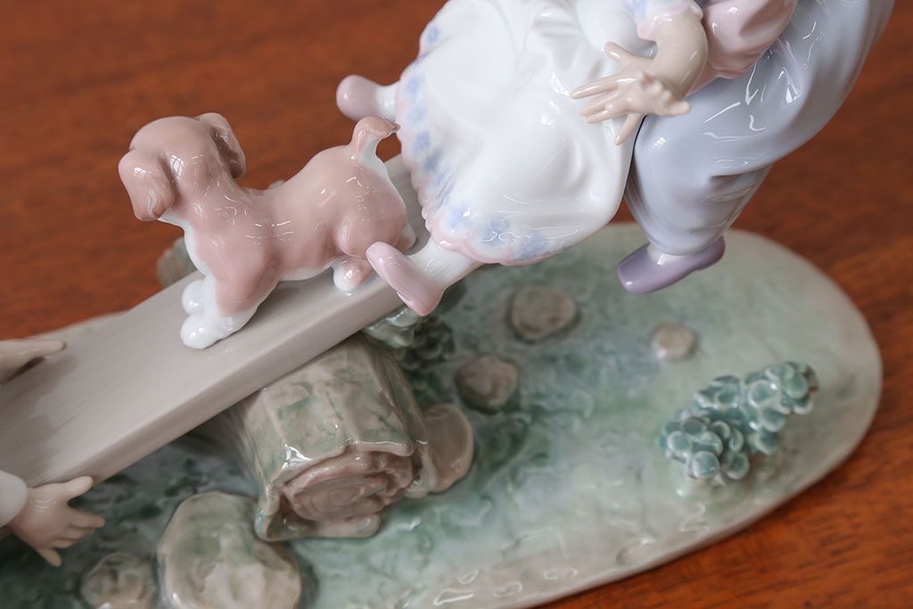 アンティーク雑貨 美品・リヤドロ(LLADRO)シーソーと子供たち