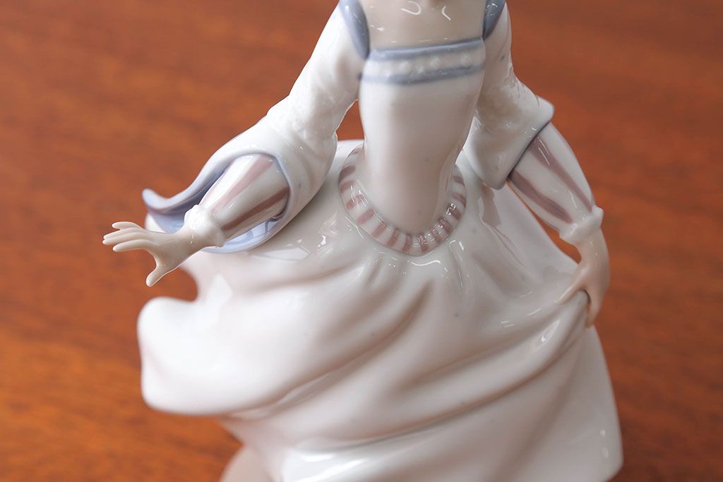 アンティーク雑貨 美品・リヤドロ(LLADRO)シンデレラ・箱付き